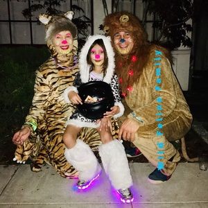 Meet your Posher, Maya